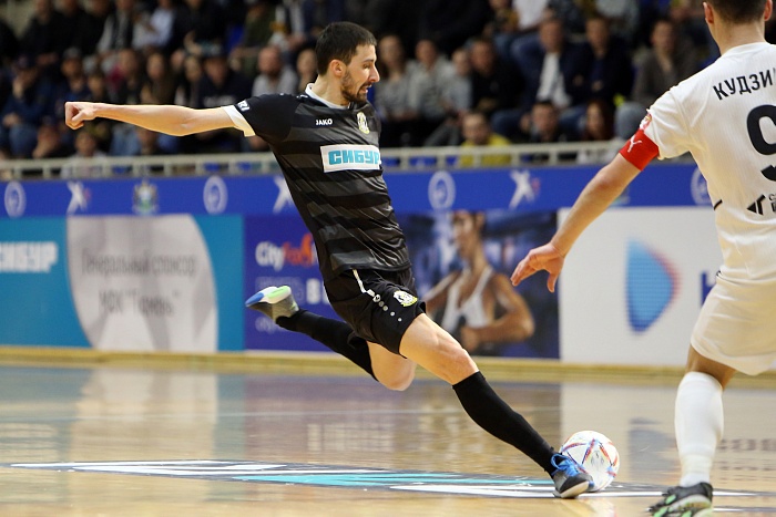 RARI-Суперлига. 1/4 финала. 3 матч. "Тюмень" - "Норильский никель" - 4:4 (3:4 по пенальти)