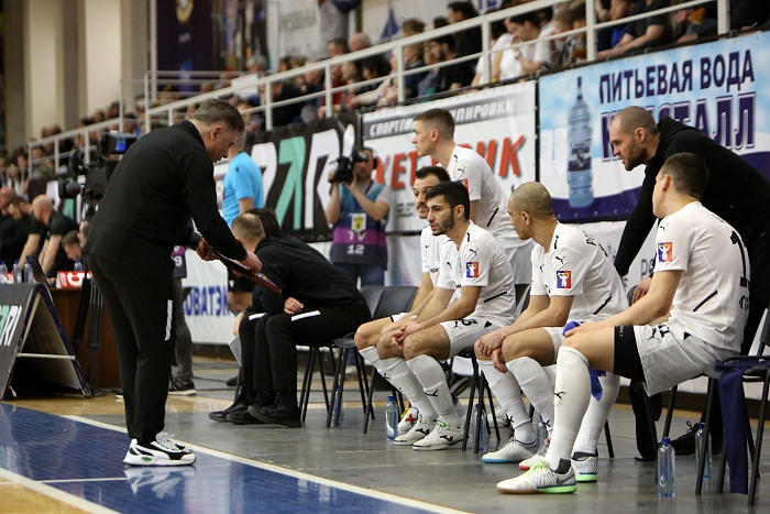 RARI-Суперлига. 1/4 финала. 3 матч. "Тюмень" - "Норильский никель" - 4:4 (3:4 по пенальти)