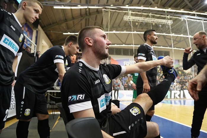 RARI-Суперлига. 1/4 финала. 3 матч. "Тюмень" - "Норильский никель" - 4:4 (3:4 по пенальти)