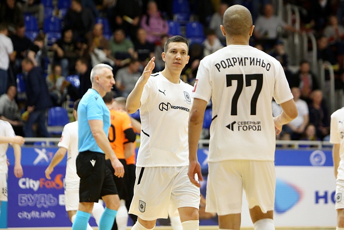 RARI-Суперлига. 1/4 финала. 3 матч. "Тюмень" - "Норильский никель" - 4:4 (3:4 по пенальти)