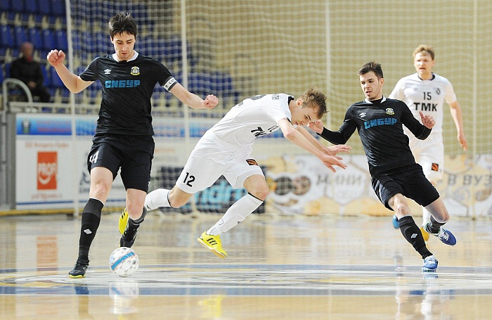 Артём Антошкин, Никита Фахрутдинов, Иван Милованов. Фото Галины БЕЗБОРОДОВОЙ