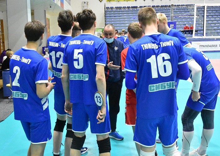 Уральцам уступили в трех партиях