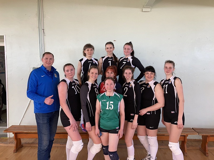 Упоровской команде помогли родные стены