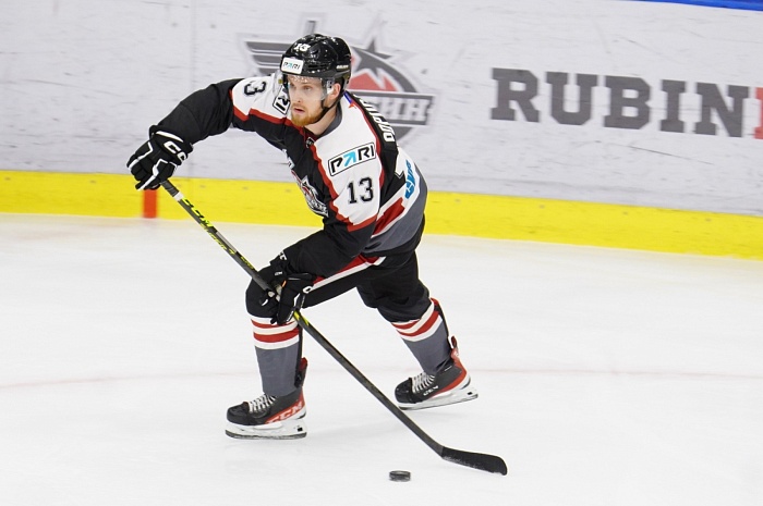 Нападающий тюменского хоккейного клуба «Рубин» Никита Попугаев: «Главное – дикий настрой на победу»