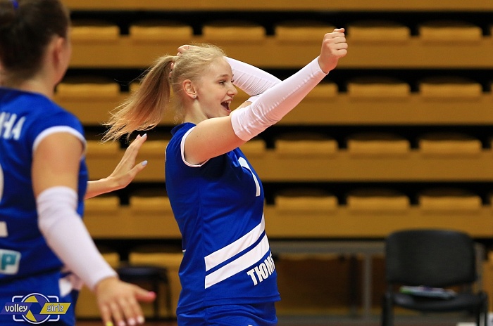 Лучше всех подавала связующая