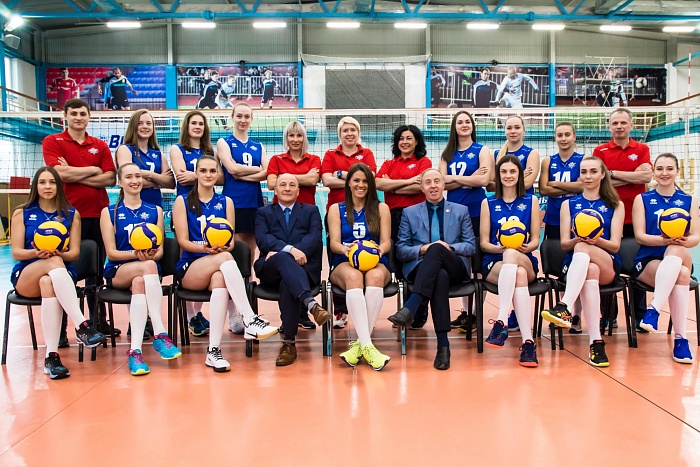 Сразятся с чемпионом в первом туре