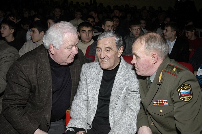 Офицер, почетный мастер и прадедушка