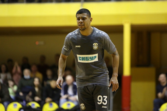 Вилела добыл для МФК «Тюмень» преимущество домашней площадки в четвертьфинале над КПРФ