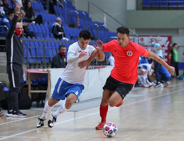 Фото с сайта МФК КПРФ