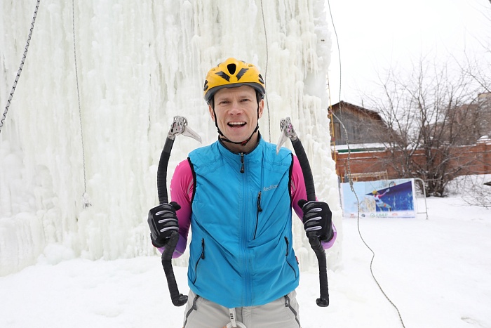 Победитель первого этапа Кубка России по ледолазанию Николай Кузовлев: «На опыте можно молодёжь двигать»
