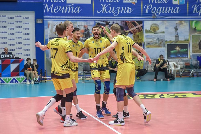 «Енисей» осушил нижневартовских волейболистов