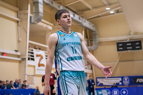 Баскетболисты тобольского «Нефтехимика» справились с «Южным слоном» из Ставрополя