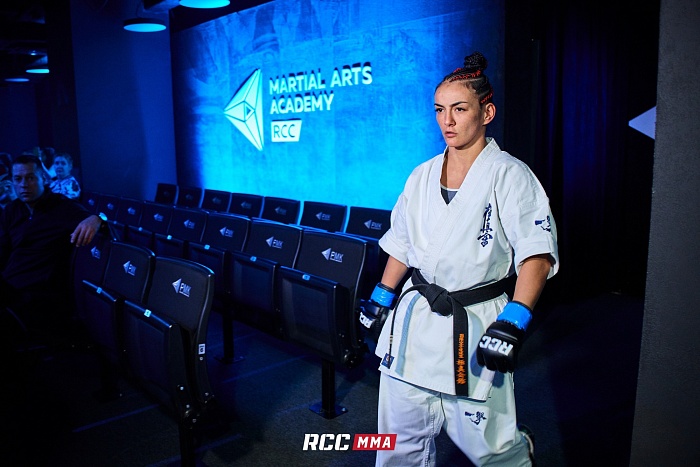 Победительница турнира серии RCC Intro 30 Дилшода Умарова: «Я выросла в среде боевых искусств: мое окружение ценит женщин как бойцов»