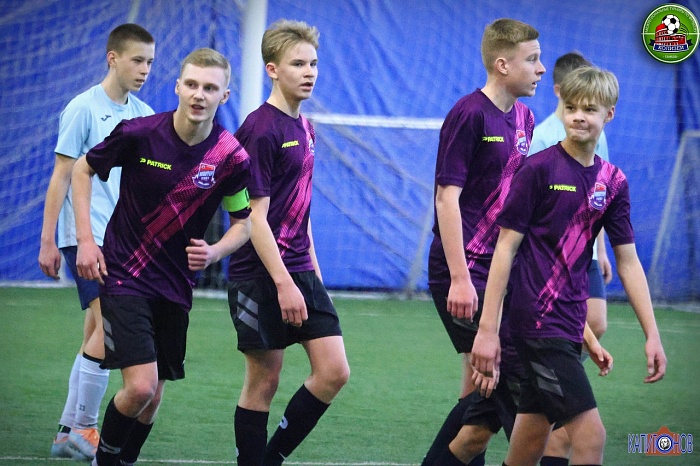 Тюменский «Юпитер» разгромил футболистов волгоградского «Зенита» в Тамбове