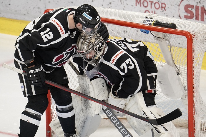 Хоккейная команда «Рубин» завершит регулярный чемпионат важным матчем