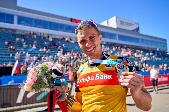 В Кубке Содружества по биатлону соревнуются лучшие российские и белорусские спортсмены, а побеждает всегда Антон Смольский