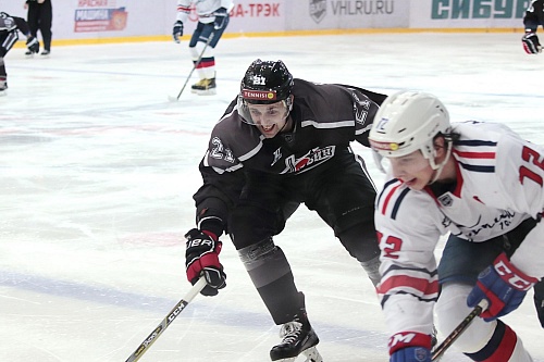 ХК «Рубин» прекратил сотрудничество с Денисом Сандером