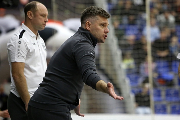 Тренер мини-футбольного клуба «Тюмень» Сергей Чухрий: «Аугусто и Силвейра — порядочные люди. Надеюсь, они задержатся у нас надолго»