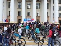 В Тюмени велофестиваль открыли парадом