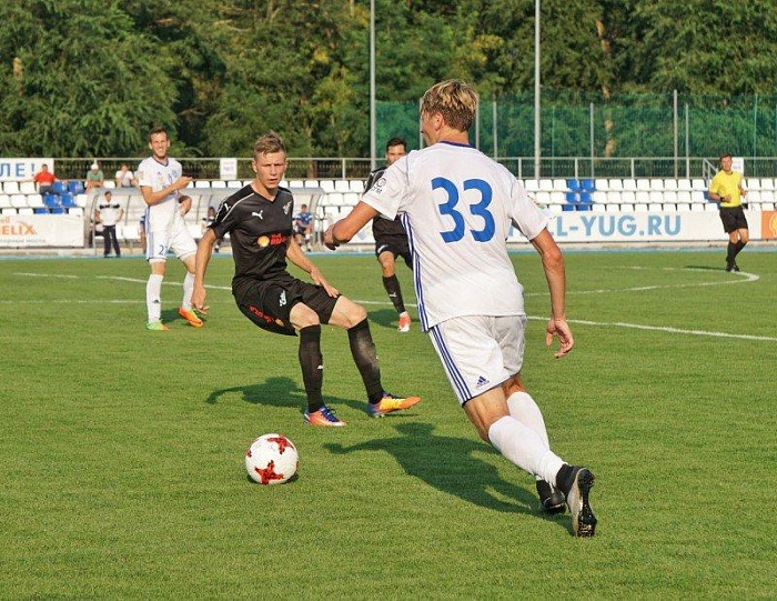 ФК «Тюмень» просматривает Антона Иванова