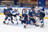 Курганское «Зауралье» одержало в чемпионате PARI-Всероссийской хоккейной лиги девять побед подряд