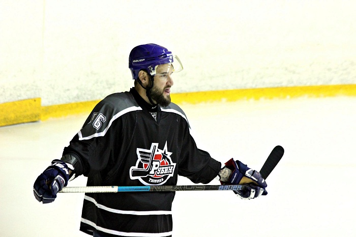 Денис Стасюк: «Хайдаров был батей в команде»