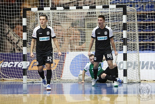 Босюк и Ткаченко готовятся к урало-сибирскому дерби