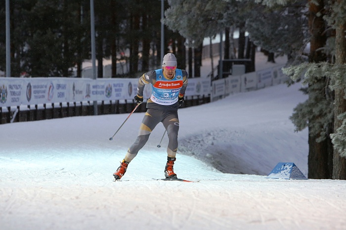 Бронзовый призёр чемпионата мира по лыжным гонкам Евгений Белов: «Хоккей уважаю, но за КХЛ не слежу»