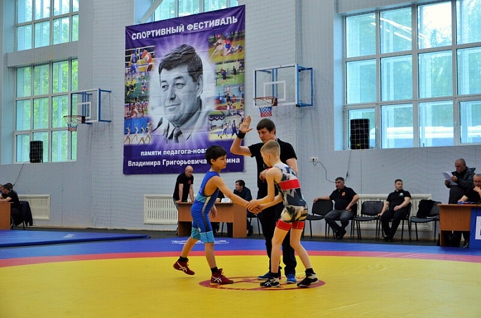 В Тюмени торжественно открылся спортивный фестиваль памяти педагога-новатора Владимира Хромина