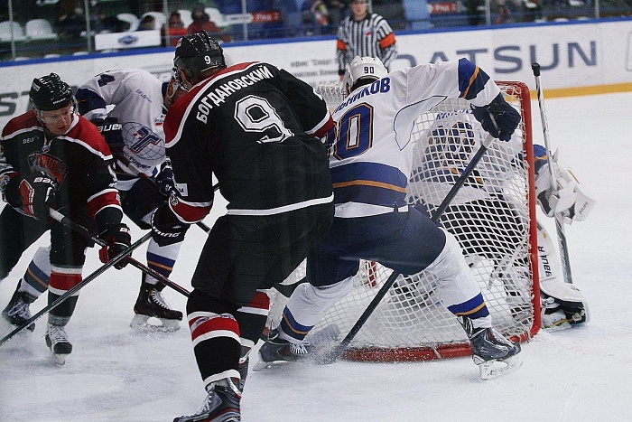 Фото Владимира ОГНЁВА