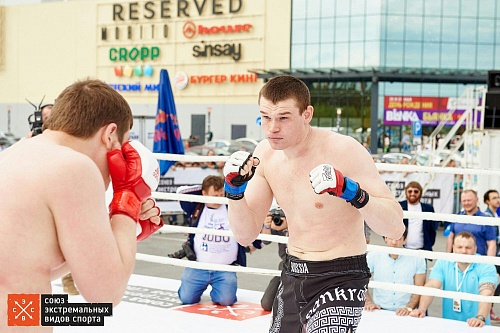 В панкратионе выиграл путевку в Сербию