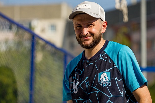 Тренер детской футбольной школы «Север» Аркадий Оськов: «Наибольшее впечатление на наших ребят производят Андрей Батырев и Артём Антошкин»