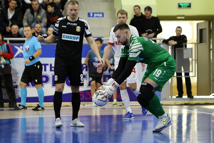 Чемпионат России по мини-футболу среди клубов PARI-Суперлиги. МФК «Тюмень» - КПРФ (Москва) – 3:3 (пен. 3:1) и 5:3