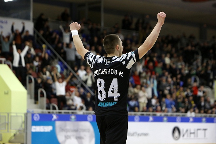 Чемпионат России по мини-футболу среди клубов PARI-Суперлиги. МФК «Тюмень» - КПРФ (Москва) – 3:3 (пен. 3:1) и 5:3