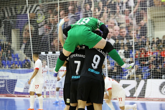 Чемпионат России по мини-футболу среди клубов PARI-Суперлиги. МФК «Тюмень» - КПРФ (Москва) – 3:3 (пен. 3:1) и 5:3