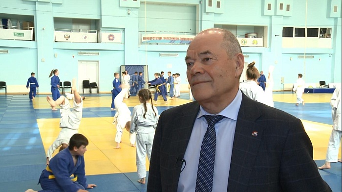 Николай Хохлов: «Если Давыдова покажет то, что может – будет с медалью!»