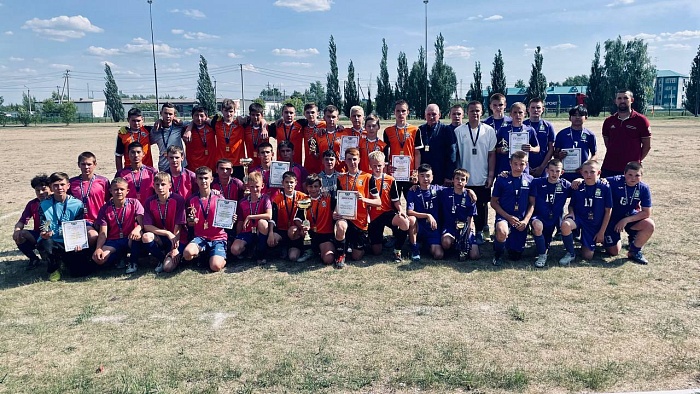 Исетская «Мечта» уверенно выиграла областной финал «Кожаного мяча»