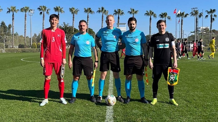 Футбольный клуб «Тюмень» уступил сборной КНДР