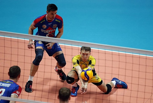 «Нефтяник» в Сургут не прилетит