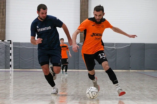 Дуэт лидирует в чемпионате Тюмени по мини-футболу среди клубов 1-й лиги