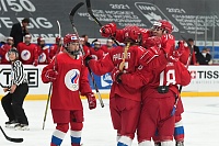 Шайбы Павловой и Баталовой помогли сборной России начать ЧМ с победы!