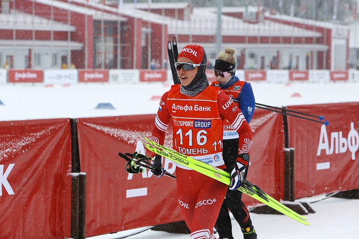 Спринт на втором этапе Кубка России по лыжным гонкам: предсказуемое золото Фалеевой и Большунова, непредсказуемые перформансы от Степановой и Ступак