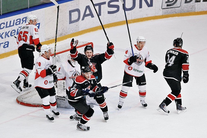 Фото Владимира ОГНЁВА