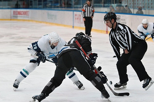 «Торос» расправился с армейцами