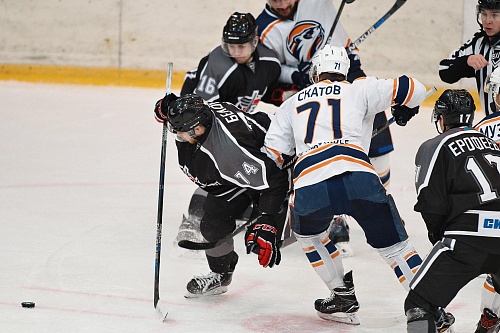 Константин Белов будет лечиться дома