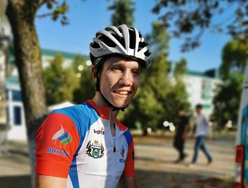 Победитель Всероссийских соревнований по велоспорту на шоссе Максим Мишанков: «После двадцати километров соперники неожиданно отпустили в отрыв»