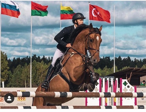 Взял две медали международного турнира