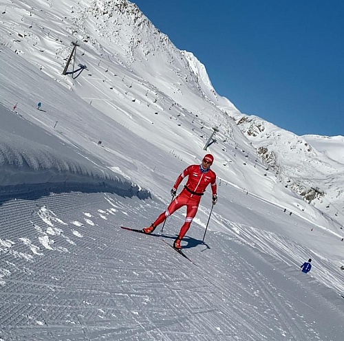 Белов и Ретивых забрались на ледник близ Валь-Сеналес