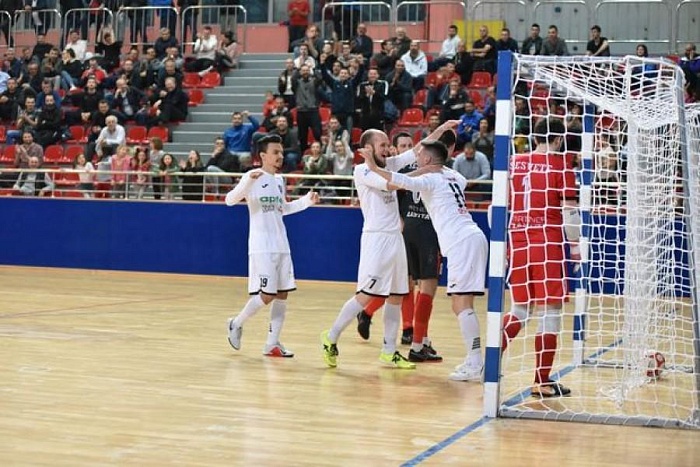 Хорватов беспокоит дальняя дорога до Тюмени