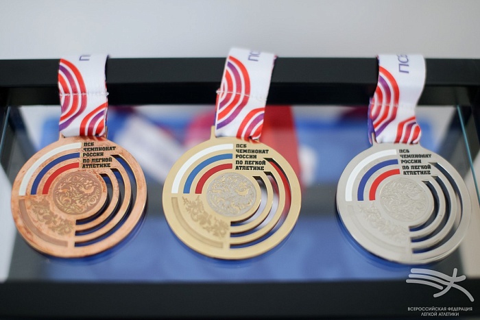 Тюменец Вадим Кукалев взял барьерную бронзу на чемпионате страны по лёгкой атлетике